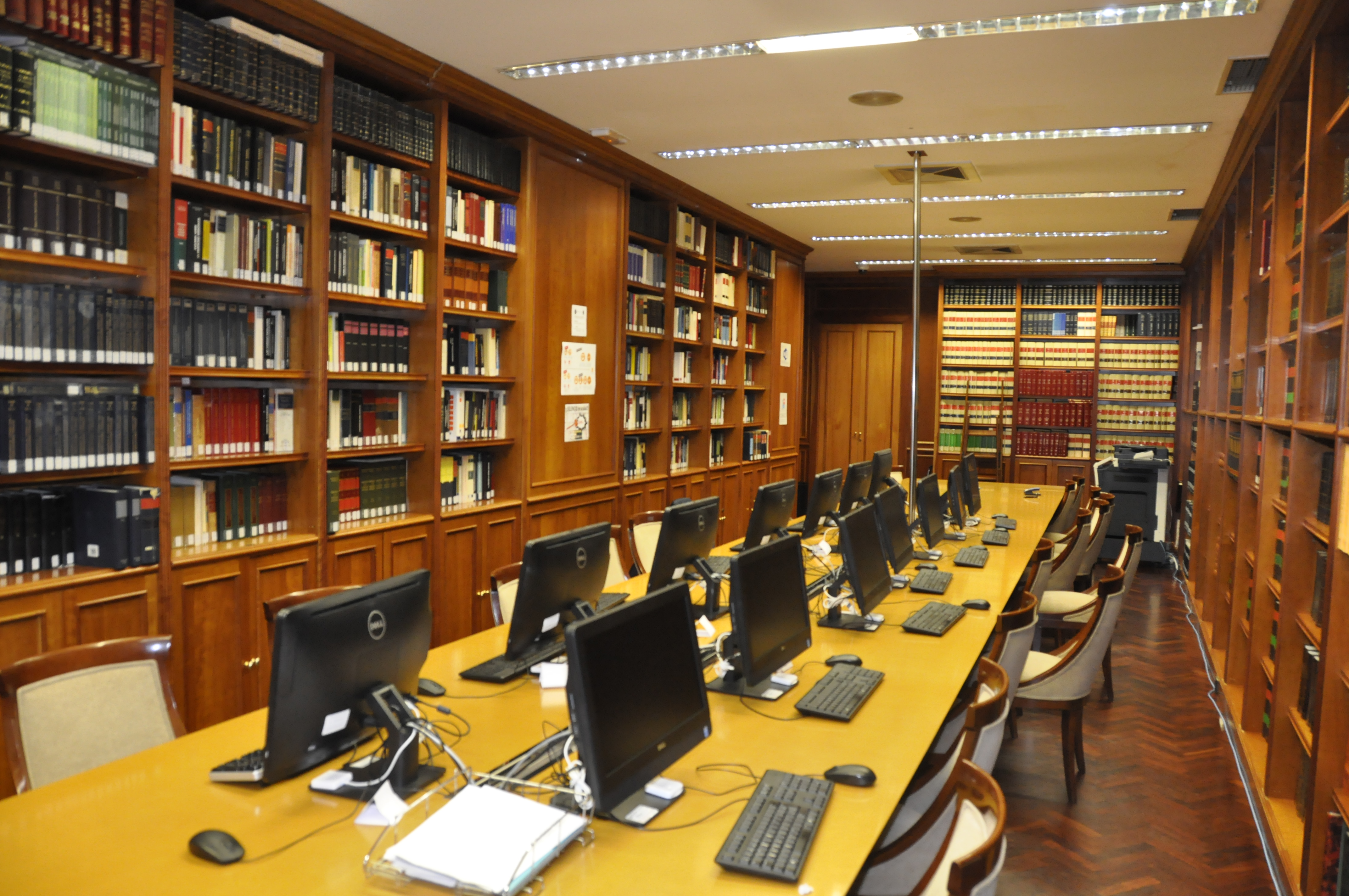Biblioteca del Ilustre Colegio Provincial de Abogados de A Coruña