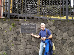 Manolo Sola en la Biblioteca Nacional de Costa Rica